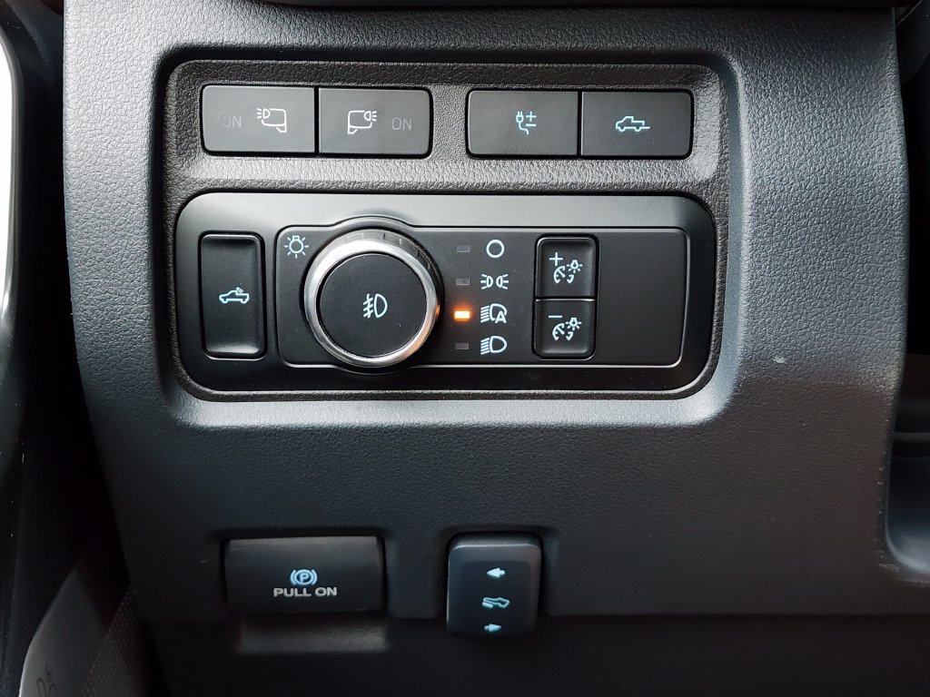 Used 2024 Ford F250 Platinum AWD/4WD image 40