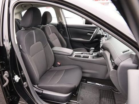 Certified 2025 Nissan Sentra SV FWD image 26