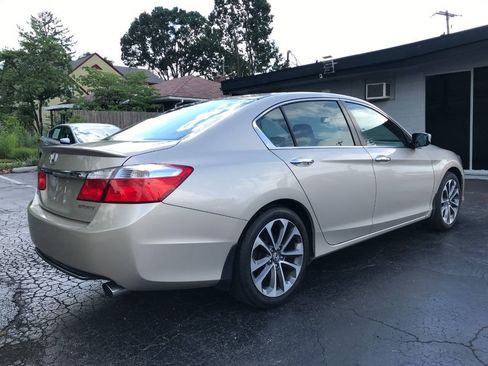 Used 2015 Honda Accord Sport image 7