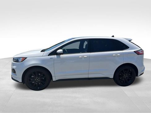 Used 2023 Ford Edge ST-Line w/ Class II Trailer Tow Package AWD/4WD image 2