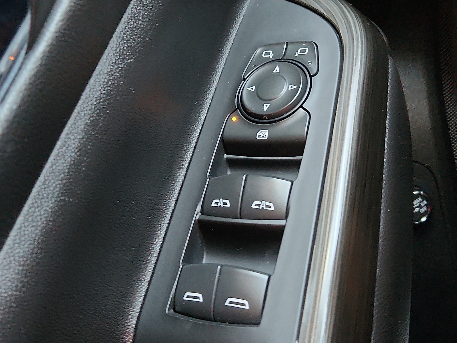Used 2023 GMC Acadia SLT AWD/4WD image 23