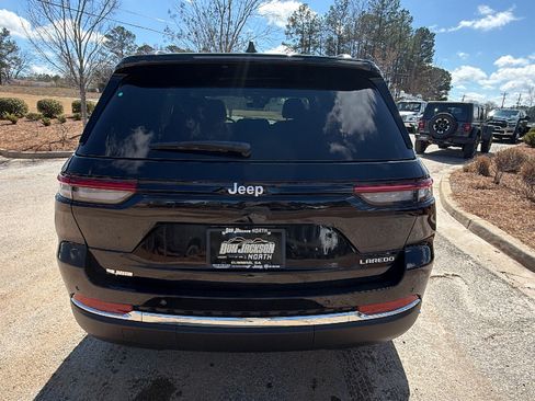 New 2026 Jeep Grand Cherokee Laredo X RWD image 9