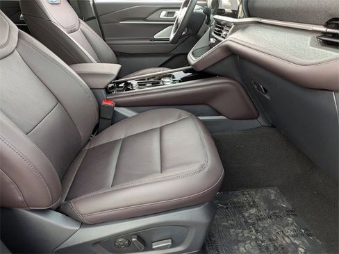 New 2026 Ford Explorer Platinum image 13