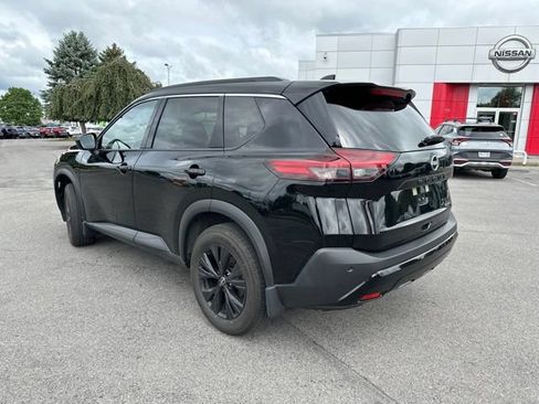 Certified 2023 Nissan Rogue SV w/ SV Premium B Package AWD/4WD image 3