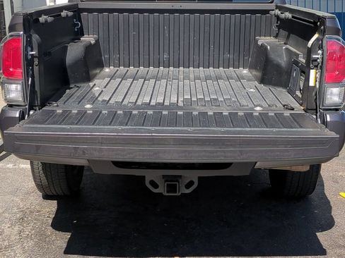 Used 2023 Toyota Tacoma TRD Sport AWD/4WD image 29