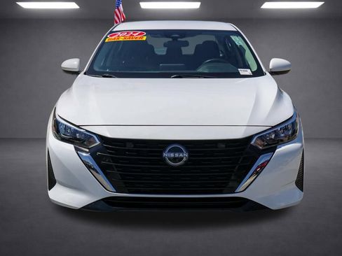 Used 2024 Nissan Altima 2.5 SR FWD image 39