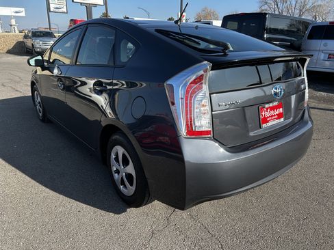Used 2014 Toyota Prius Two image 6