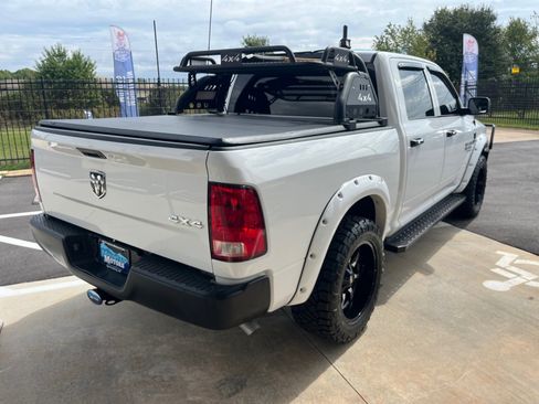 Used 2020 RAM 1500 Tradesman w/ Chrome Appearance Group image 9