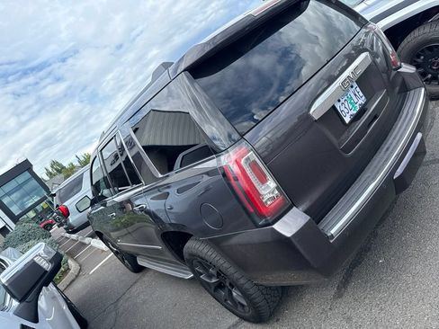 Used 2016 GMC Yukon Denali w/ Open Road Package AWD/4WD image 5