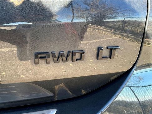 Used 2018 Chevrolet Equinox LT w/ LPO, Blackout Package image 34