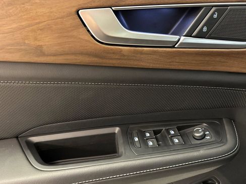 New 2026 Volkswagen Atlas SE image 10