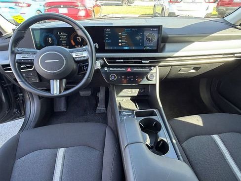 Used 2025 Hyundai Sonata SEL FWD image 18
