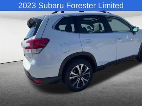 Used 2023 Subaru Forester Limited AWD/4WD image 9