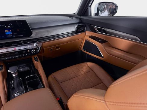 Certified 2025 Kia Telluride SX X-Line image 26