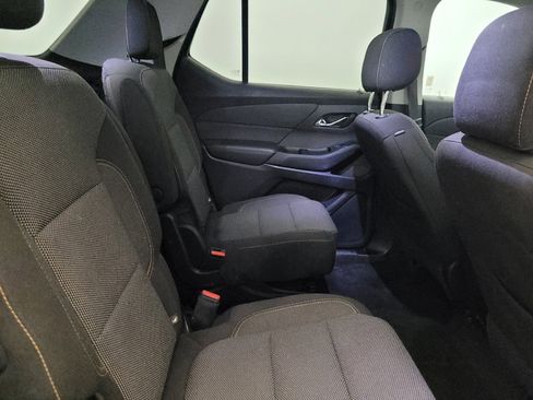 Used 2018 Chevrolet Traverse LT FWD image 19