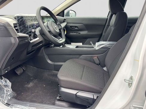 New 2026 Nissan Kicks S FWD image 7