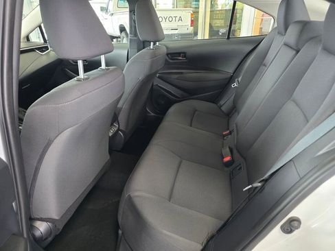 Certified 2025 Toyota Corolla LE FWD image 36