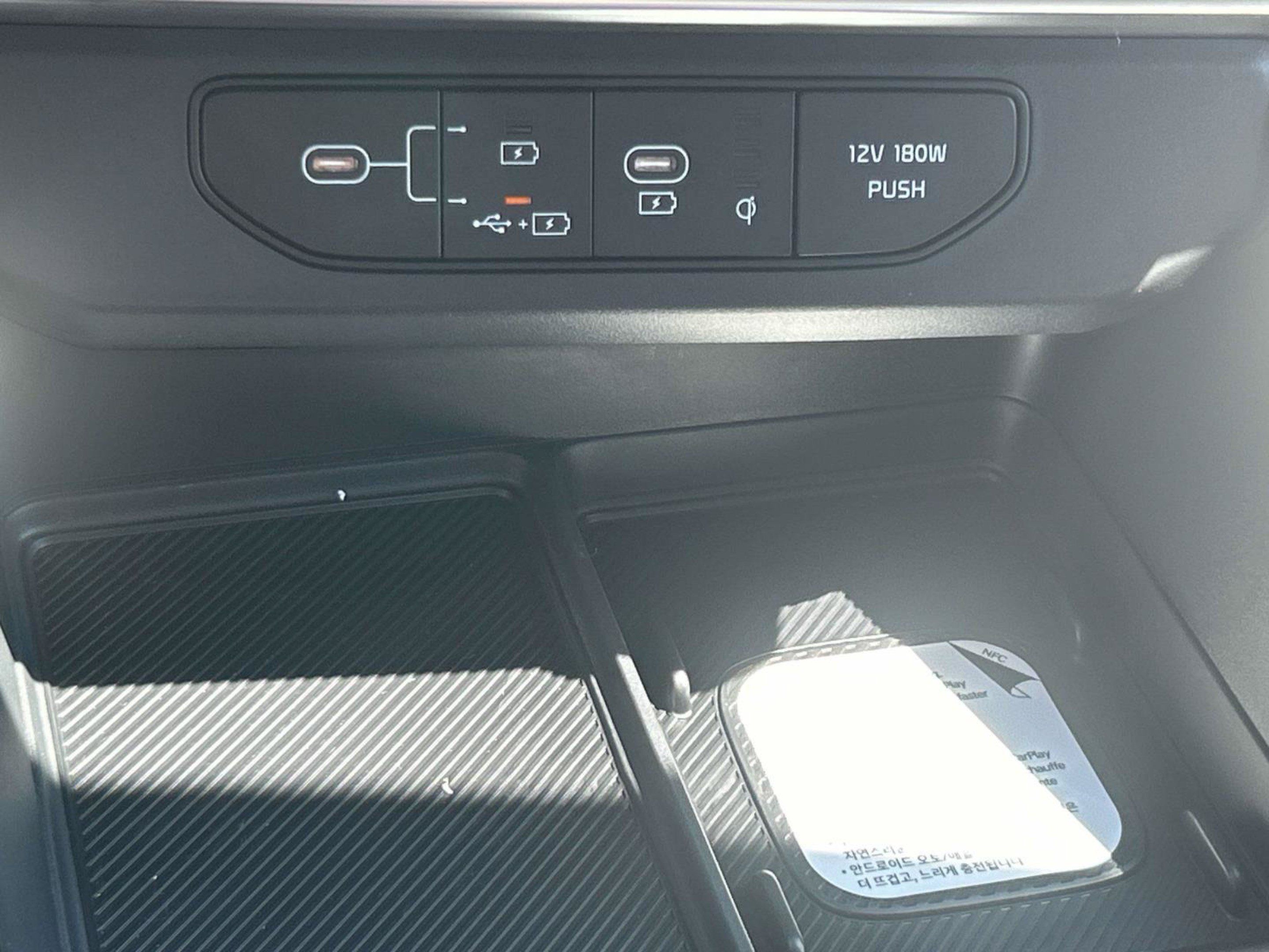 New 2027 Kia Carnival SX FWD image 31