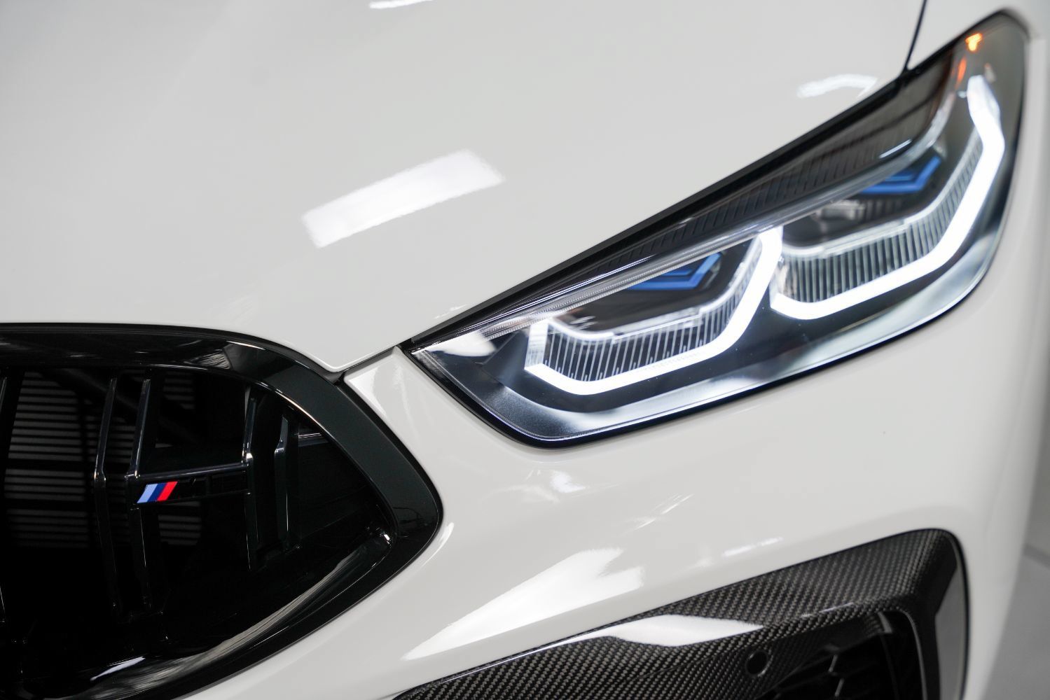 Used 2025 BMW M8 Competition w/ M Carbon Exterior Package AWD/4WD image 15