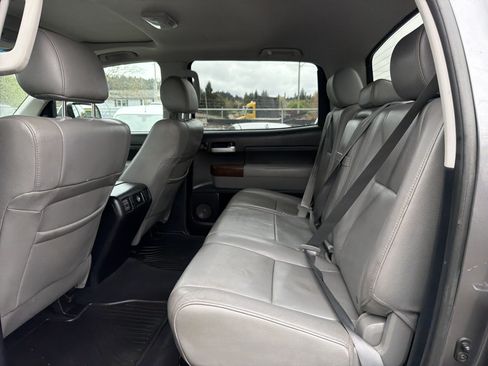 Used 2013 Toyota Tundra Limited w/ Memory Pkg AWD/4WD image 9
