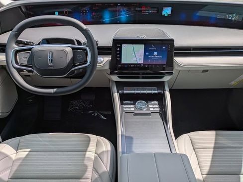 New 2026 Lincoln Nautilus Reserve w/ Jet Appearance Package AWD/4WD image 15