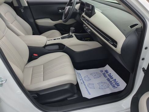 Used 2025 Honda HR-V EX-L image 25