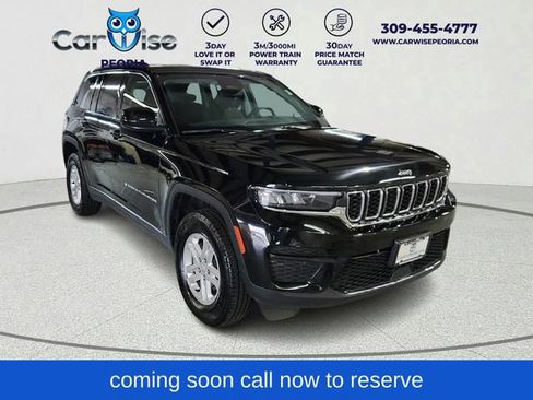 Used 2024 Jeep Grand Cherokee Laredo AWD/4WD image 1