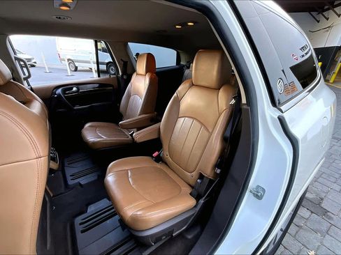 Used 2015 Buick Enclave Leather image 19
