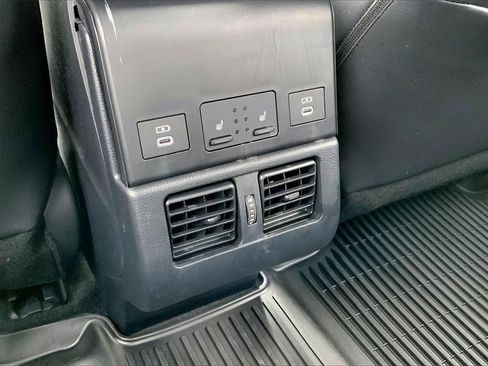 Used 2023 Subaru Solterra AWD image 10