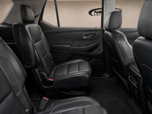 Used 2018 Chevrolet Traverse Premier w/ Driver Confidence II Package FWD image 14