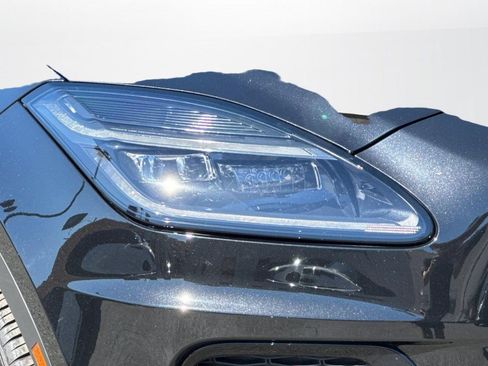 Used 2024 Jaguar E-PACE R-Dynamic SE AWD/4WD image 12