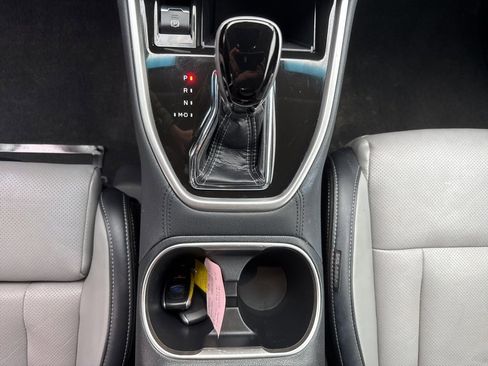 Certified 2022 Subaru Outback Limited w/ Popular Package #2 image 38