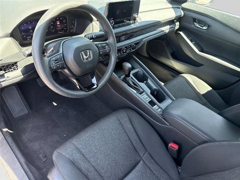 Used 2023 Honda Accord LX image 10