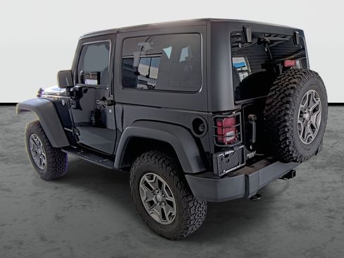 Used 2017 Jeep Wrangler Rubicon w/ Power Convenience Group AWD/4WD image 11