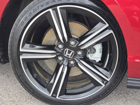 Used 2023 Honda Accord Sport image 9