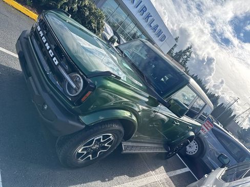 Certified 2025 Ford Bronco Outer Banks AWD/4WD image 2