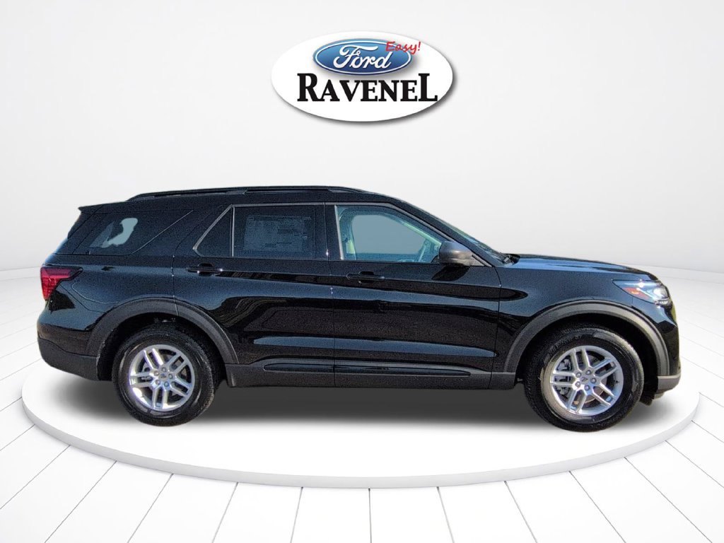 New 2026 Ford Explorer Active RWD image 3