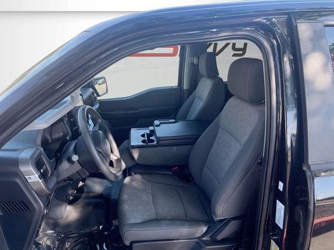 Used 2025 Ford F150 XL w/ Equipment Group 103A High AWD/4WD image 19