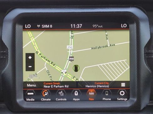 Used 2022 Jeep Wrangler Unlimited Sahara w/ Cold Weather Group AWD/4WD image 21