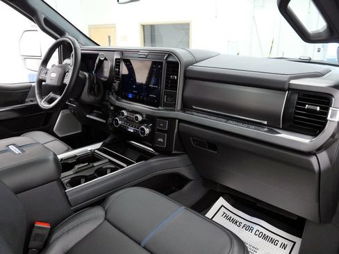 Used 2026 Ford F250 Platinum AWD/4WD image 17