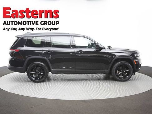 Used 2023 Jeep Grand Cherokee L Laredo AWD/4WD image 46