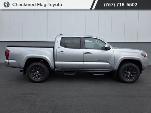 Used 2022 Toyota Tacoma SR5 image 9