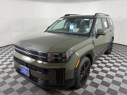 Used 2024 Hyundai Santa Fe Calligraphy image 3