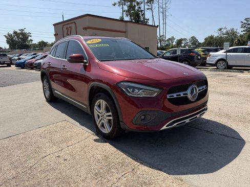 Used 2021 Mercedes-Benz GLA 250 4MATIC w/ Premium Package image 3