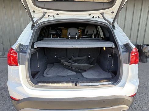 Used 2017 BMW X1 xDrive28i image 15