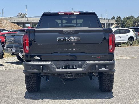 New 2026 GMC Sierra 1500 AT4X w/ AT4X AEV Edition AWD/4WD image 4