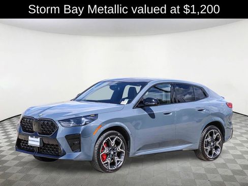 Used 2026 BMW X2 xDrive28i w/ M Sport Package AWD/4WD image 3