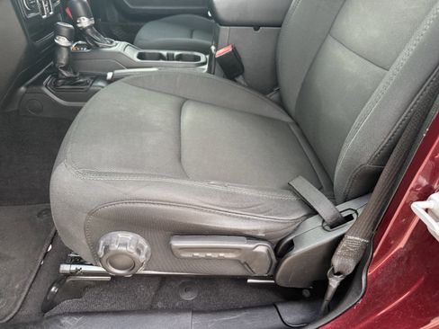 Used 2021 Jeep Wrangler Unlimited Sport image 27