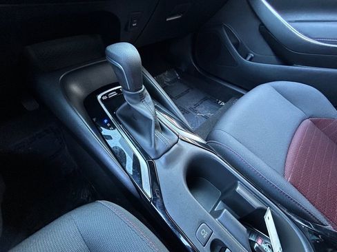 Used 2023 Toyota Corolla SE w/ SE Premium Package image 17