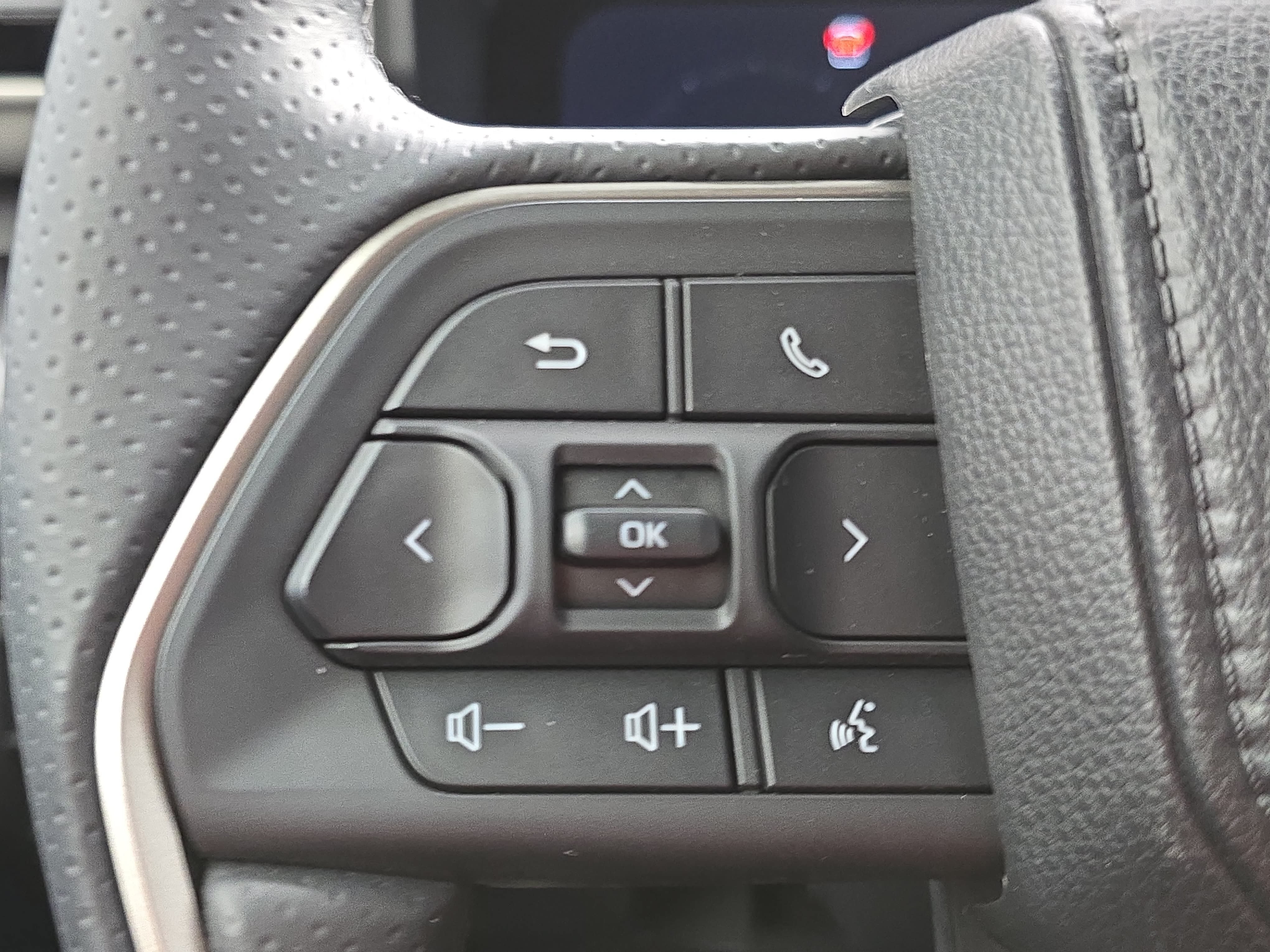 Used 2026 Toyota 4Runner TRD Off-Road Premium AWD/4WD image 17